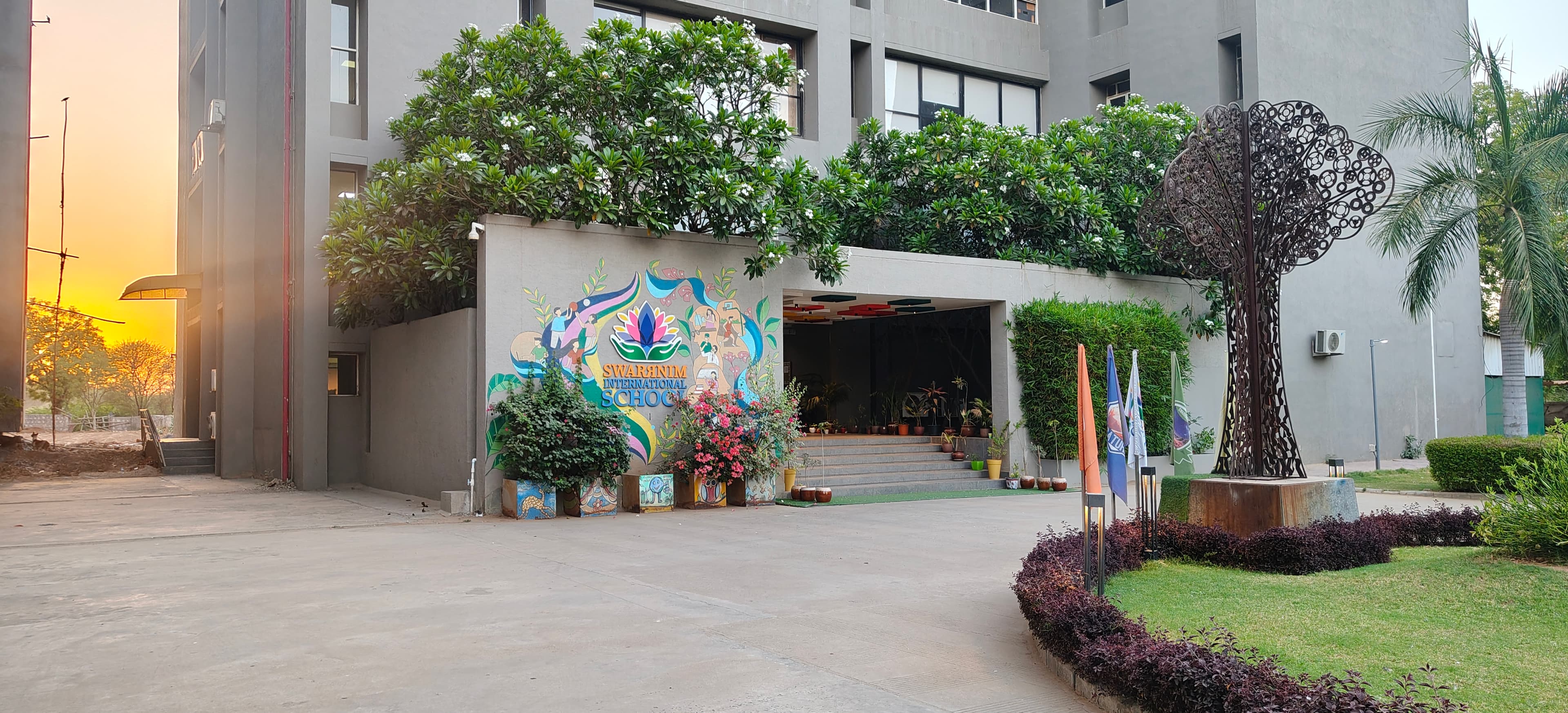 Peaceful green campus for focused learning